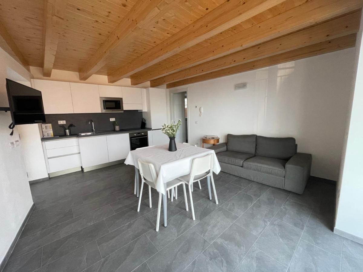Delfina Home Terrazzo 013239-Cni-00132 فيركانا المظهر الخارجي الصورة